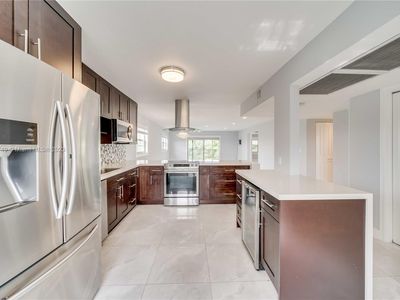 500 SW 130th Ter APT 401A, Hollywood, FL, 33027