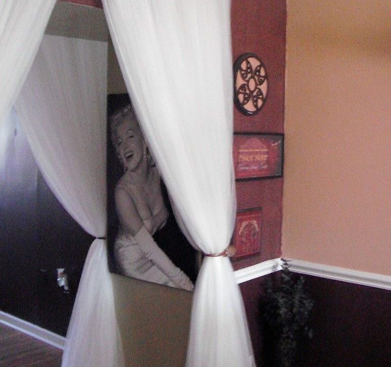 diningroom through to livingroom