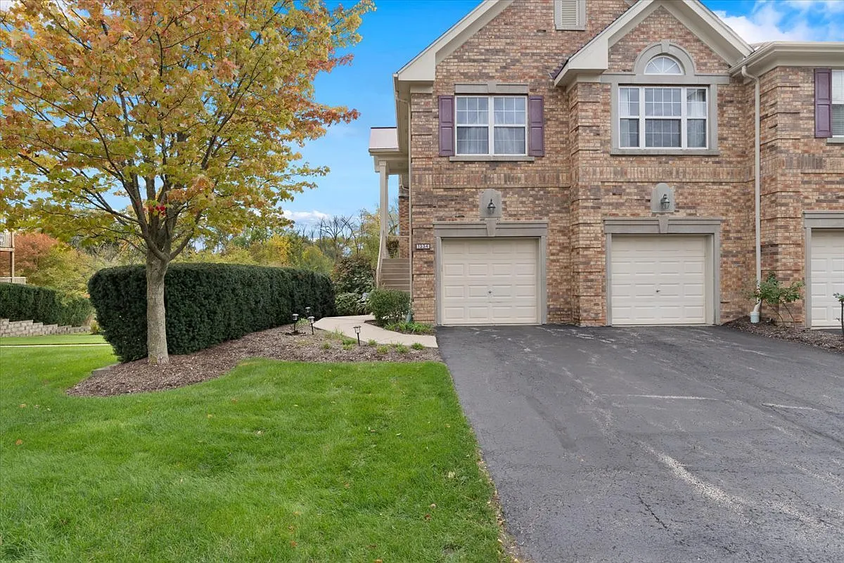 1334 Christine Ct photo 1