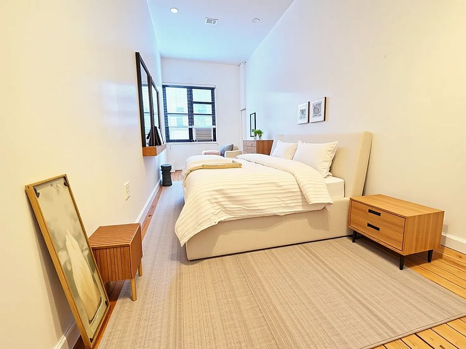 1st image of 73 Lexington Ave #Z6