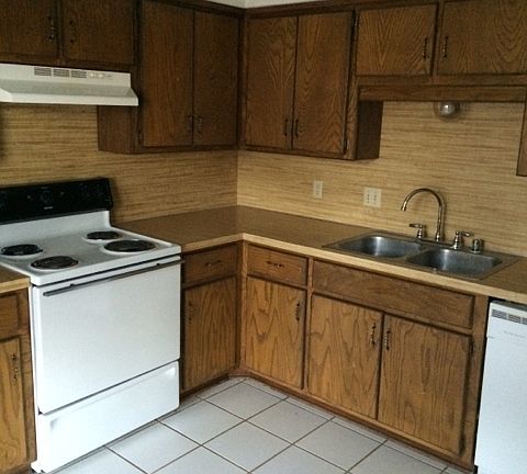 5th image of 8605-8607 Southridge Dr #8605