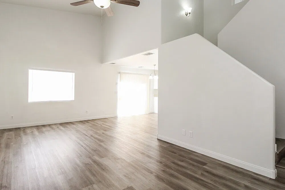 4 bed, 3.0 bath, 1594 sqft, $2,110 — Photo 4
