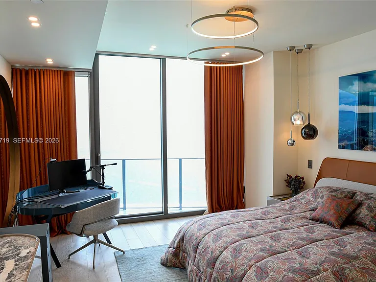 15701 Collins Ave #4403-fl 331 — Photo 20
