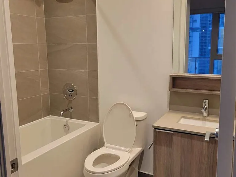 950 Portage Pkwy #2905 — Photo 8
