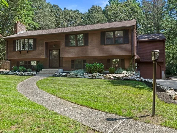 152 Seekonk St, Norfolk, MA 02056