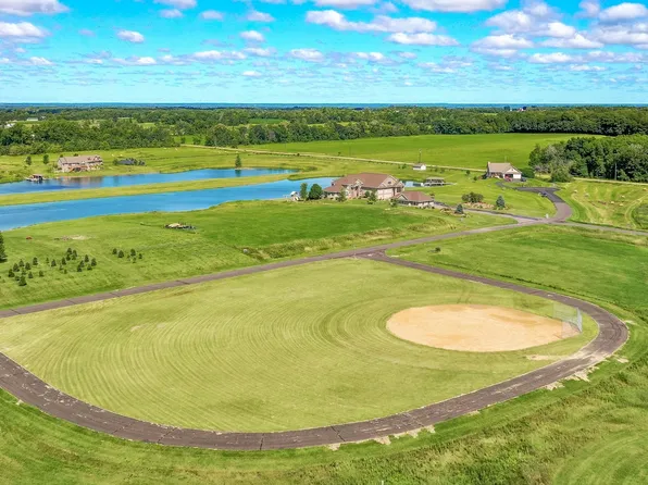 35854 Patriot Ave, Center City, MN 55012