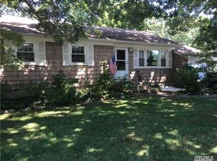 35 Tree Rd, Centereach, NY 11720