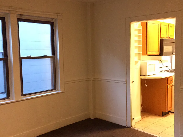 508 W Clinton St — Photo 7