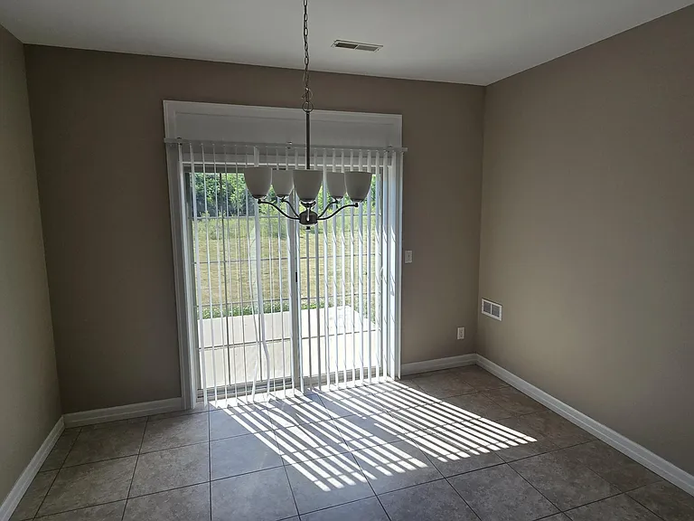 9145 Southdown Ln — Photo 9