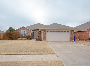 804 Shadowlake Rd, Norman, OK 73071