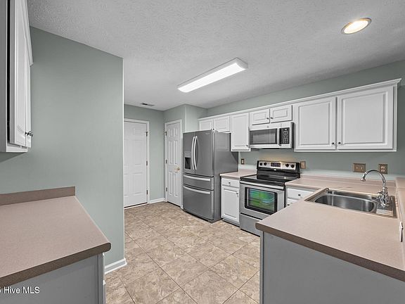 4th image of 110 Tiger Woods Place