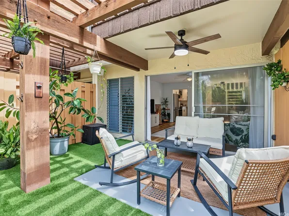 444 Lunalilo Home Rd APT 901, Honolulu, HI 96825