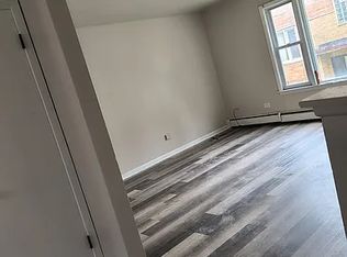 14607 Karlov Ave APT 1W, Midlothian, IL 60445