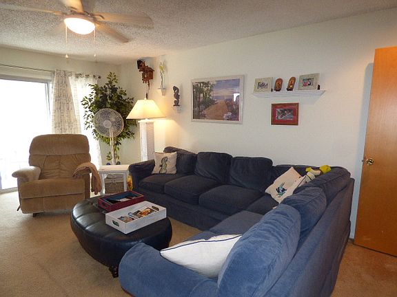 3rd image of 2728 Bay Ave #2728