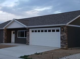 1182 Van Pl, Powell, WY 82435