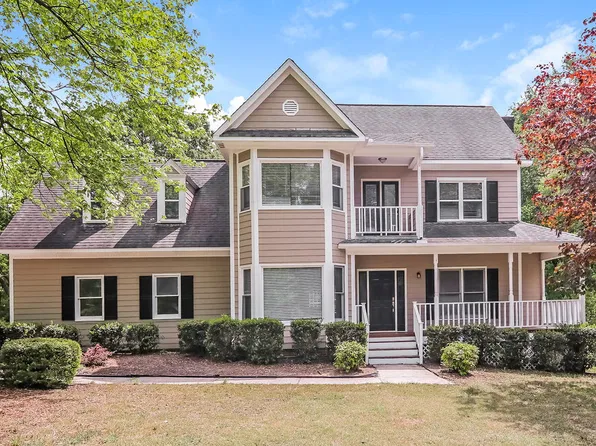 5004 Rossmore Dr, Fuquay Varina, NC 27526