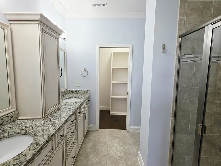 1623 Hampshire Pl — Photo 15