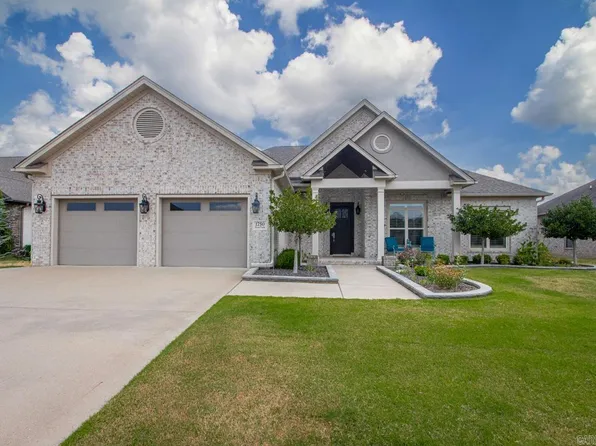 1750 Pecan Creek Dr, Conway, AR 72034