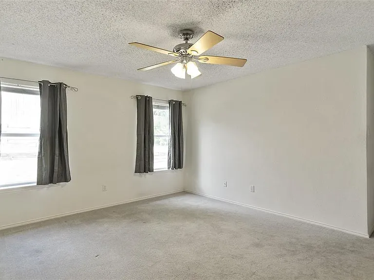 6324 Fern Meadow Dr — Photo 13