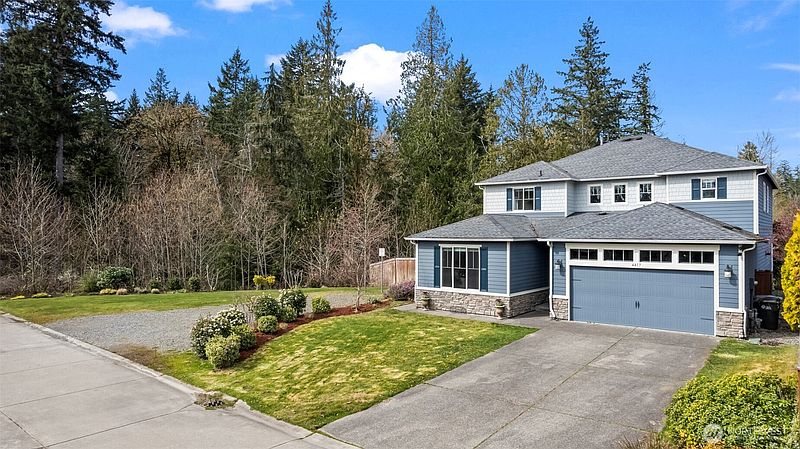 3rd image of 4417 Sentinel Court