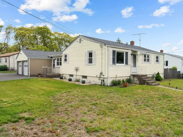 71 Limestone Rd, Warwick, RI 02889