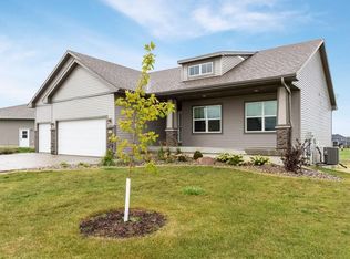 215 Centennial Dr, Huxley, IA 50124