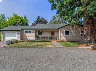 3200 Clemmons Dr, Hood River, OR 97031