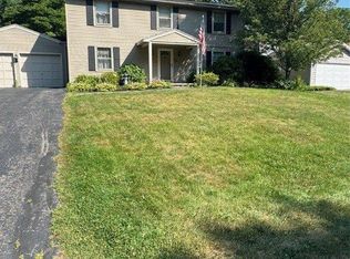 56 Tree Brook Dr, Rochester, NY 14625
