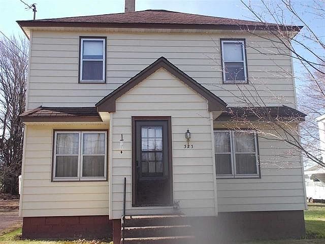 1st image of 323 Leonard St