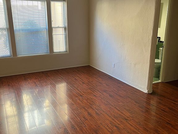 3rd image of 335 S Cochran Ave #205