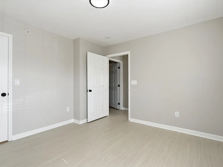 Villa Estates at Lenexa — Photo 9
