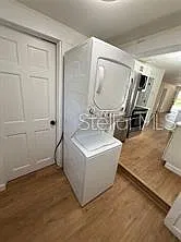 3 bed, 2.0 bath, 972 sqft, $1,750 — Photo 4