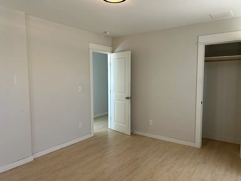 Upstairs Bedroom #2