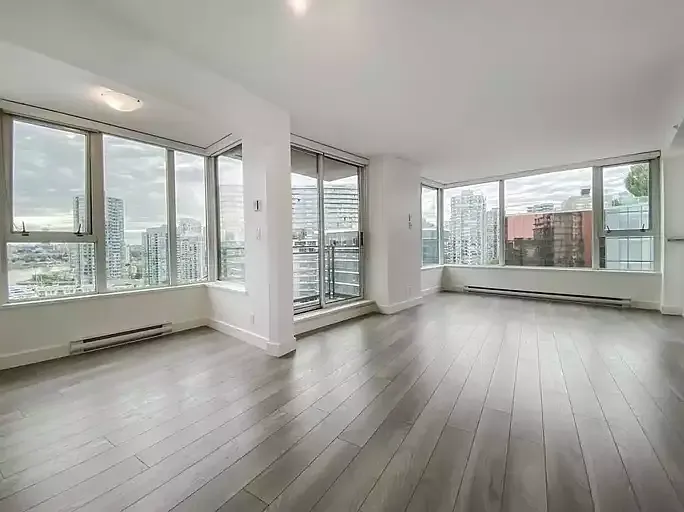 33 Smithe St #2206 — Photo 2