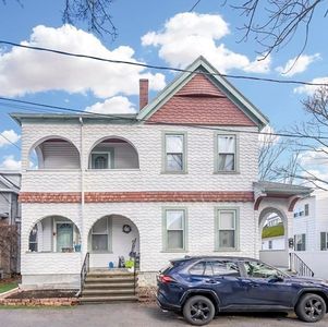 14-16 Emerson Pl, Melrose, MA, 02176