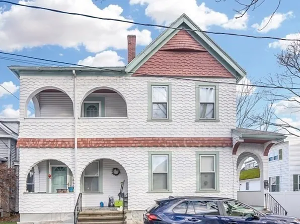 14-16 Emerson Pl, Melrose, MA 02176