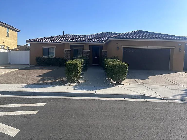 1744 Beam Holw — Photo 1