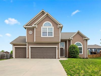 622 E Skylark St, Gardner, KS, 66030