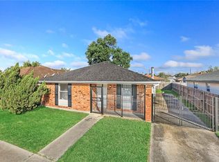 6027 Erin Dr, New Orleans, LA 70126