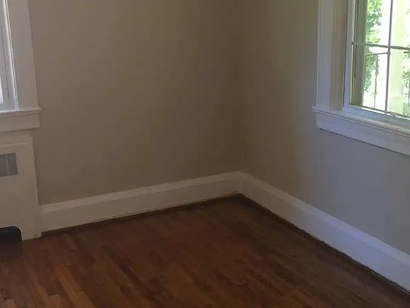 4th image of 731 Craig St