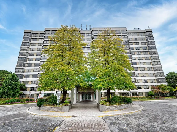 310 Mill St S #411, Brampton, ON L6Y 3B1