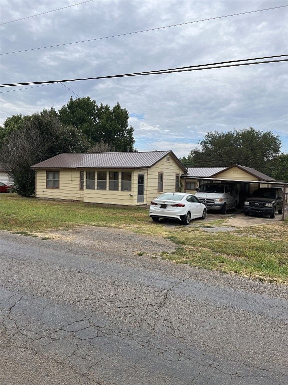 1212 12th St, Maysville, OK 73057 | MLS #1087367 | Zillow