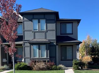 3233 SW 28th St, Redmond, OR 97756