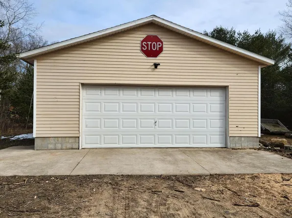 7040 Fredrick Rd, Twin Lake, MI 49457