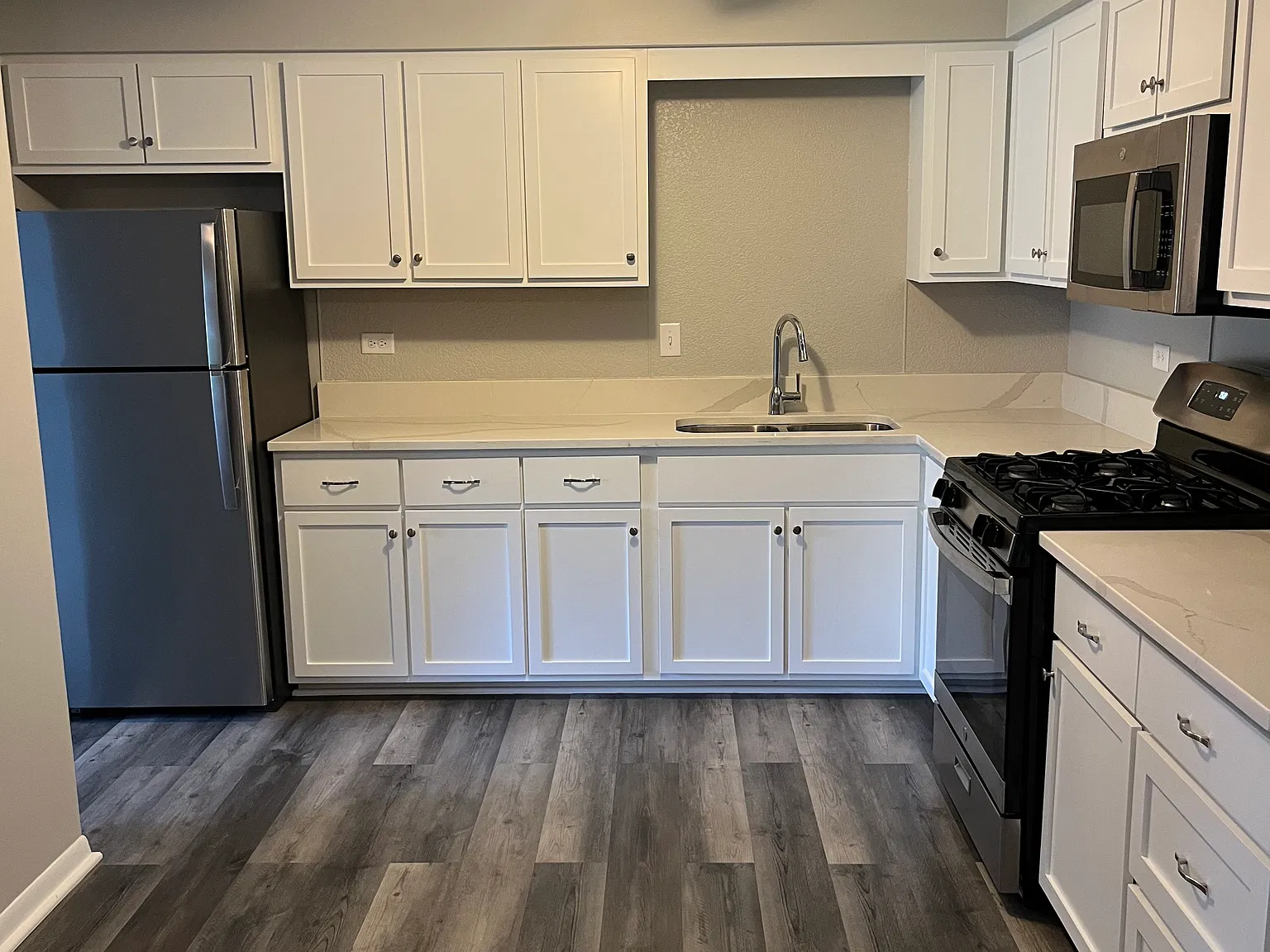 2 bed, $1,575 — Photo 3