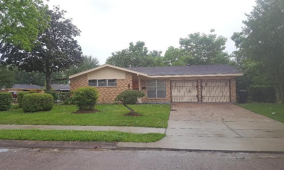 1st image of 642 Feamster Dr