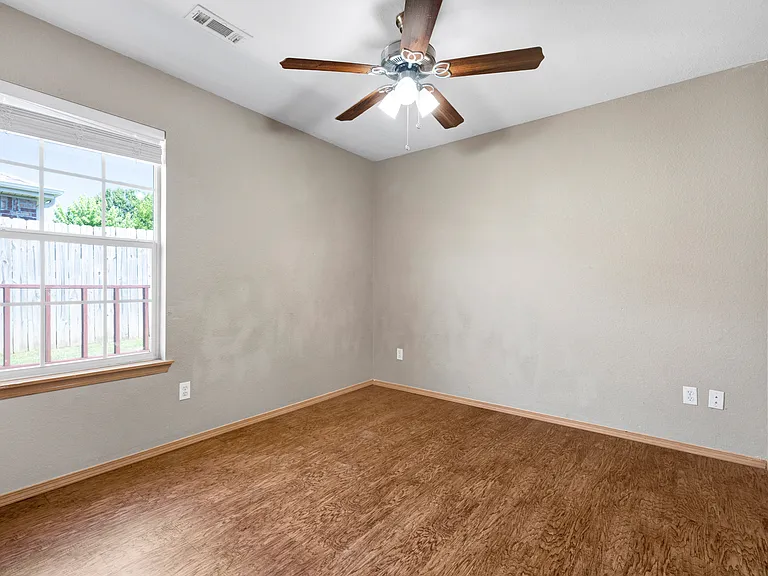 316 Apple Valley Dr — Photo 18