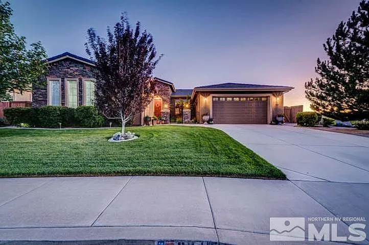 3840 Desert Fox Dr photo 1