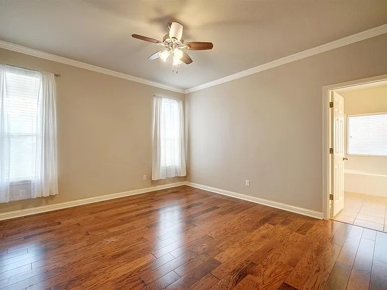 1696 Stonehaven Ln — Photo 17