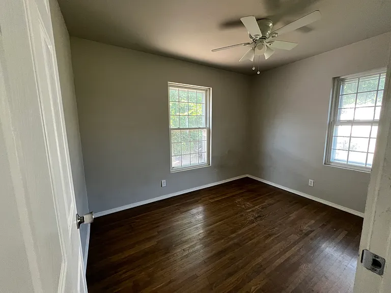 7719 E King St — Photo 8